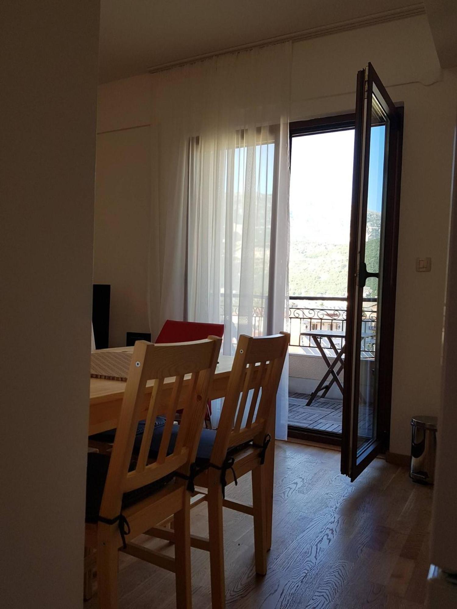 Charming With Mountain Views * Budva