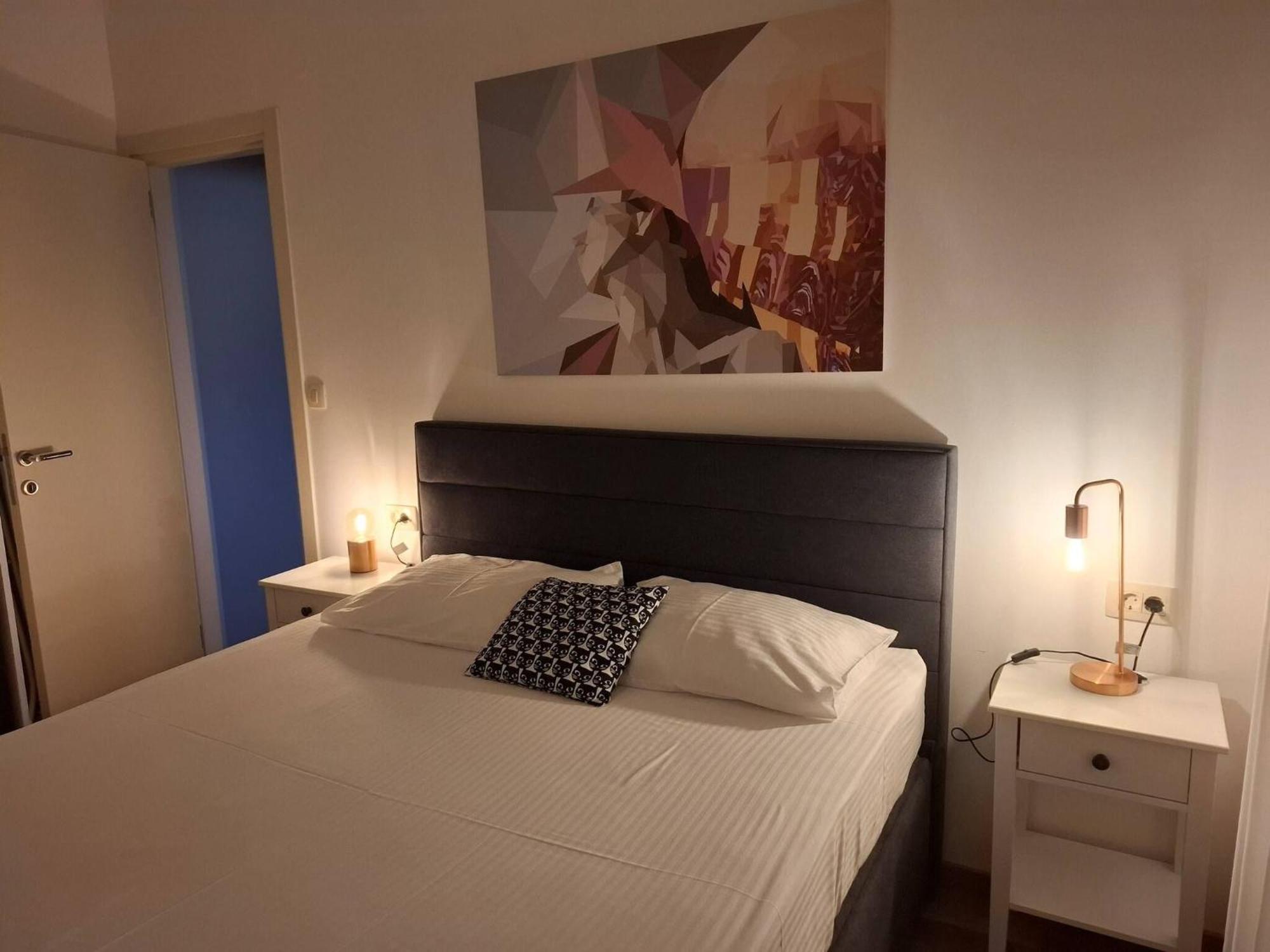 Charming With Mountain Views * Budva